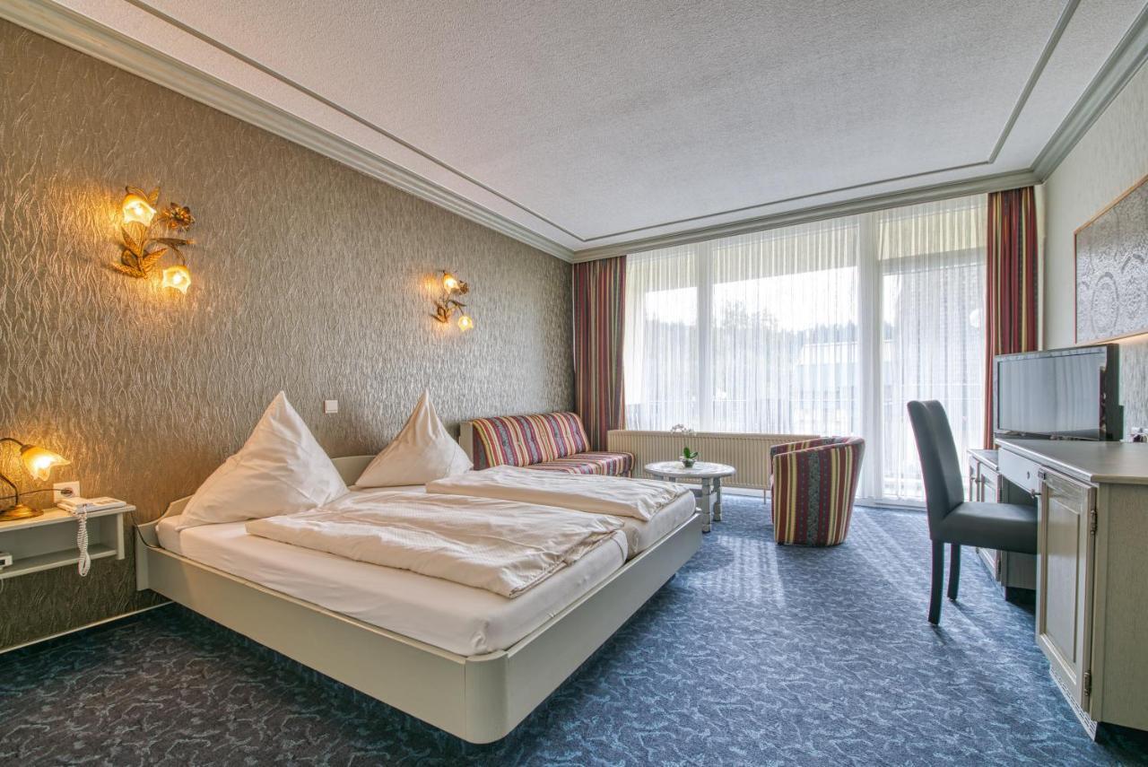 Hotel Haus Tiefenbach Бюллинген Экстерьер фото